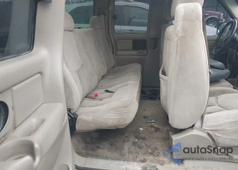 2003 Chevrolet Silverado 1500 Ls from USA, damaged, VIN 2GCEC19V131321832